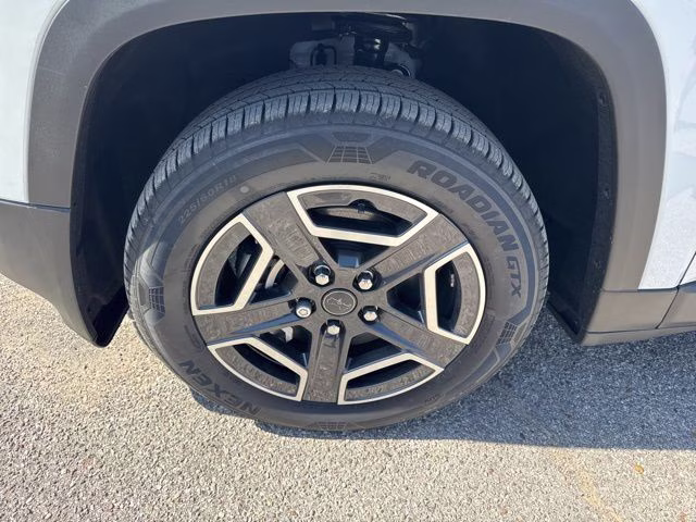 2026 Bright White Clearcoat Jeep Cherokee Limited 4X4 SUV