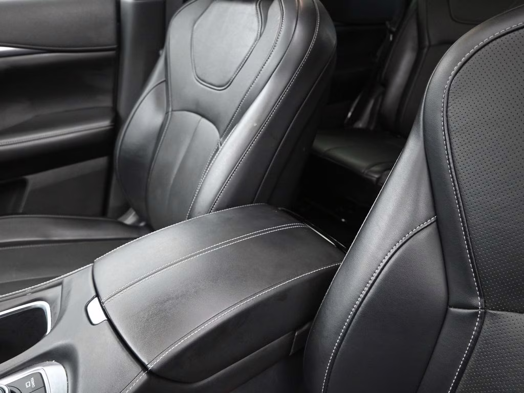 2023 Titanium INFINITI QX60 LUXE FWD SUV
