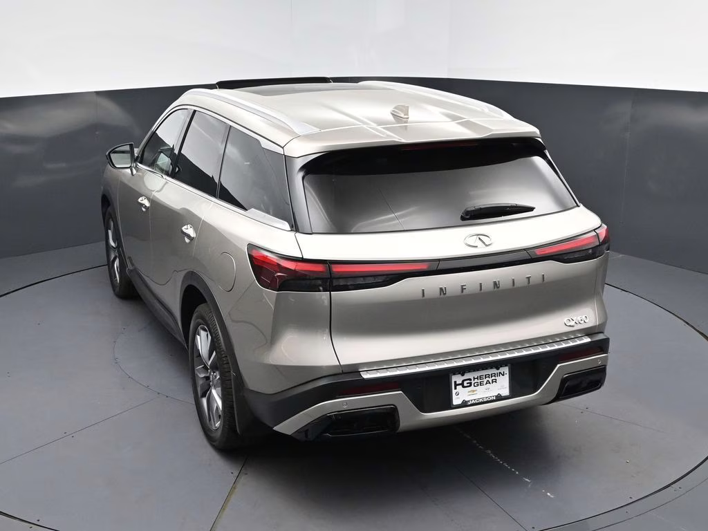 2023 Titanium INFINITI QX60 LUXE FWD SUV