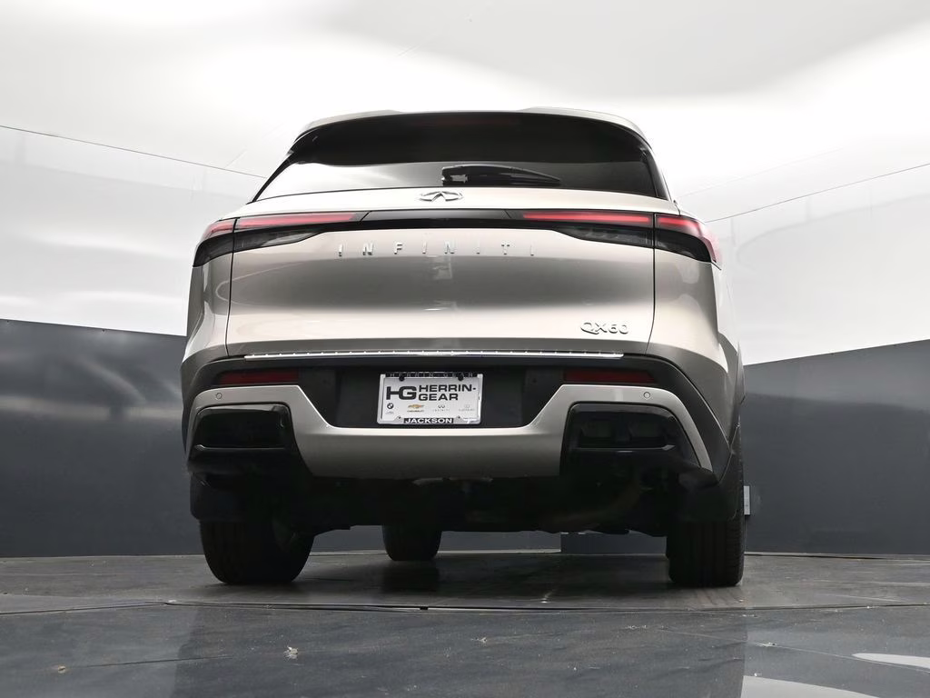 2023 Titanium INFINITI QX60 LUXE FWD SUV