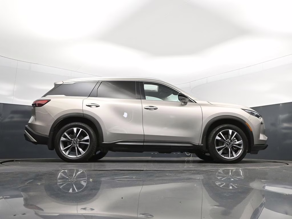 2023 Titanium INFINITI QX60 LUXE FWD SUV