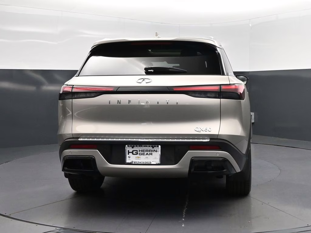 2023 Titanium INFINITI QX60 LUXE FWD SUV