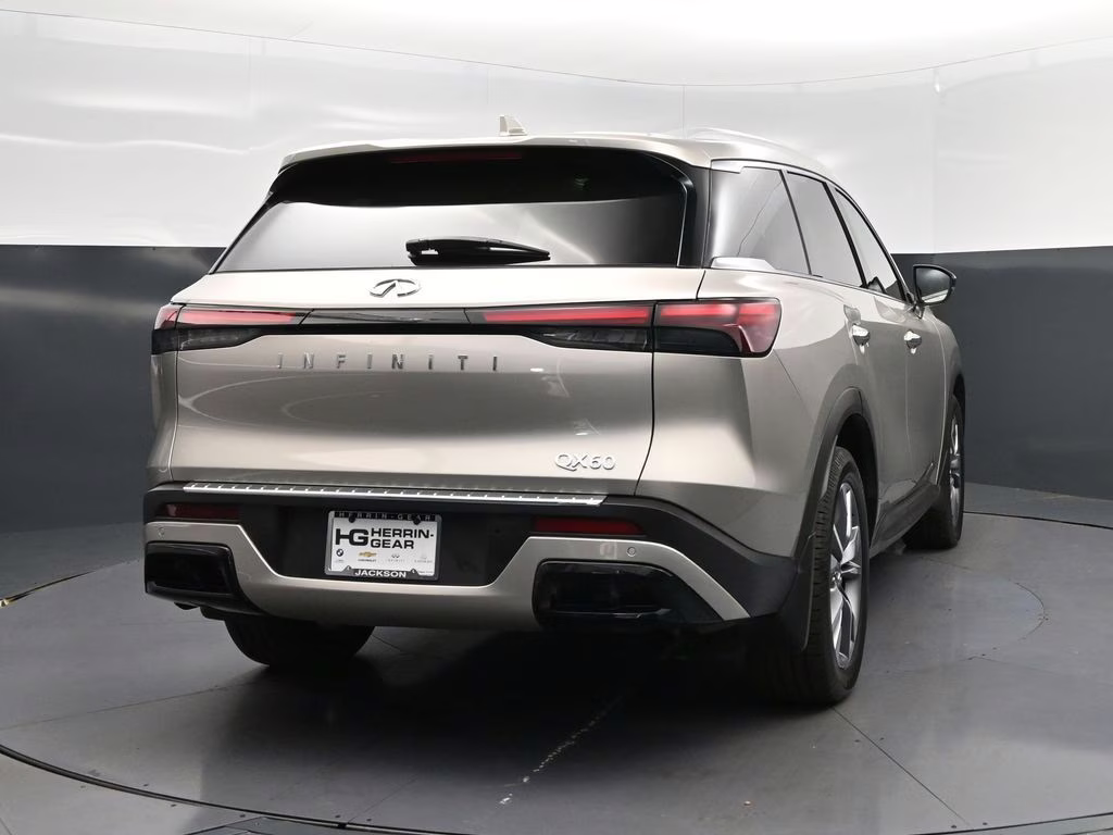 2023 Titanium INFINITI QX60 LUXE FWD SUV