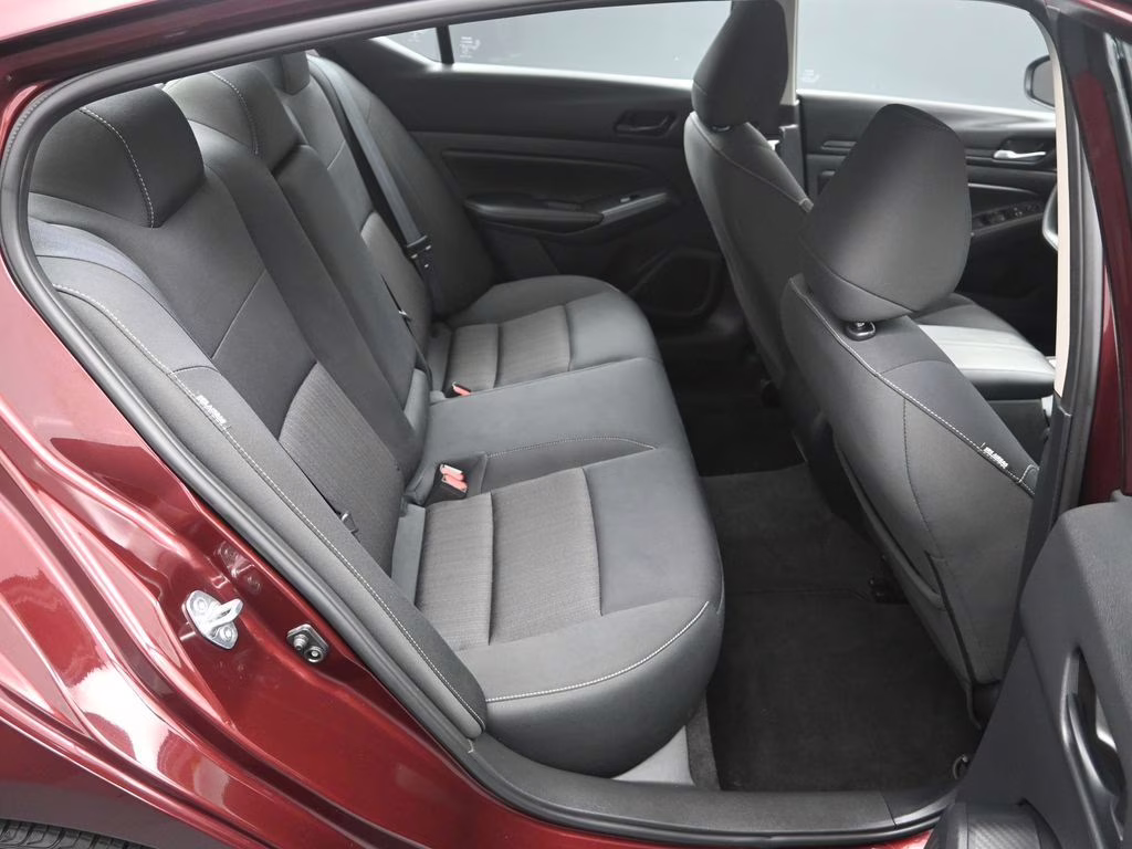 2025 Garnet Pearl Metallic Nissan Altima 2.5 SV FWD Sedan