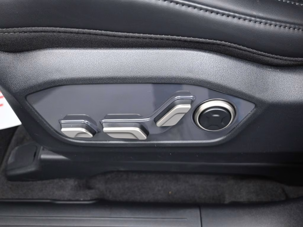 2027 Glacial White Pearl Kia Telluride Hybrid SX FWD SUV