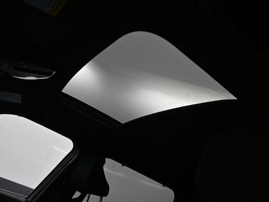 2027 Glacial White Pearl Kia Telluride Hybrid SX FWD SUV