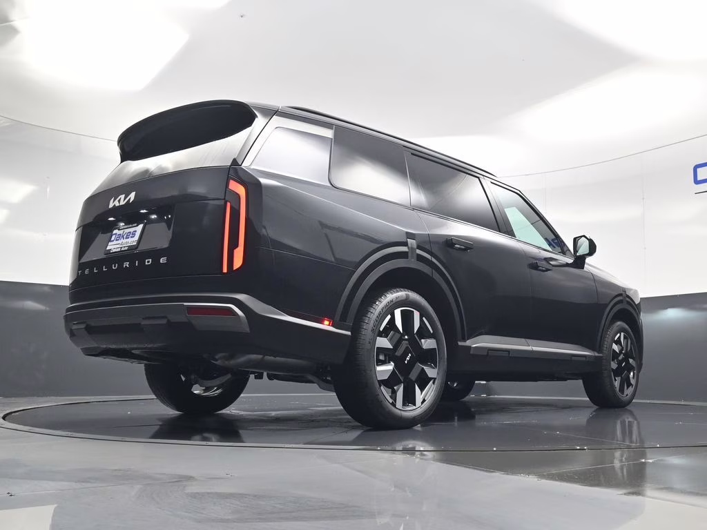2027 Panthera Metal Kia Telluride S FWD SUV