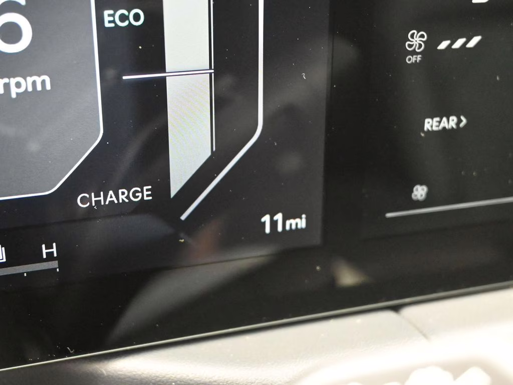 2027 Glacial White Pearl Kia Telluride Hybrid SX FWD SUV