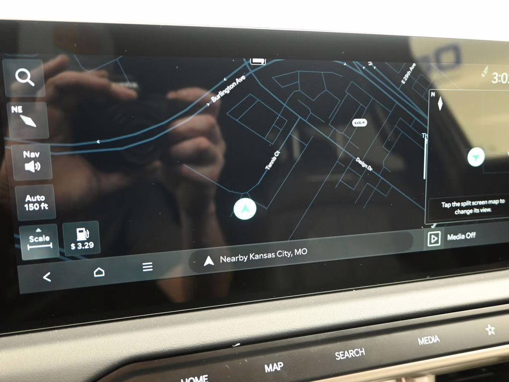 2027 Glacial White Pearl Kia Telluride Hybrid SX FWD SUV