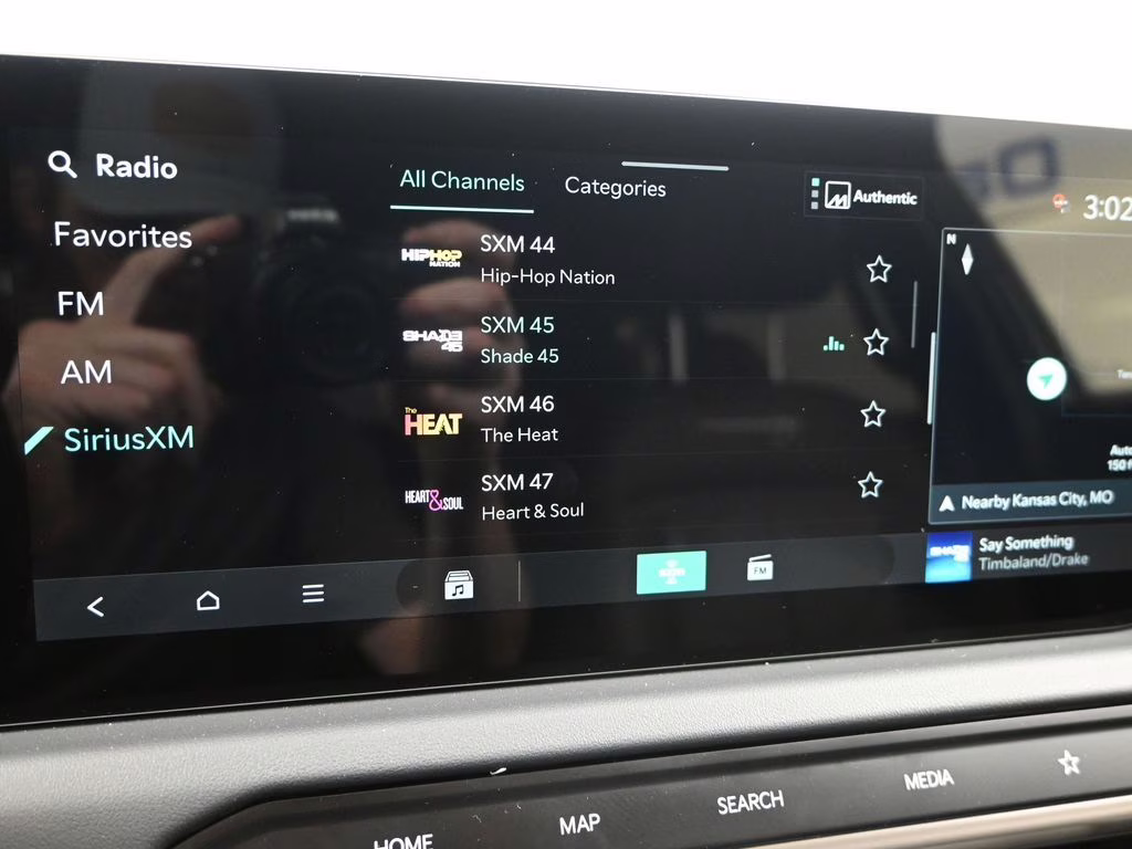 2027 Glacial White Pearl Kia Telluride Hybrid SX FWD SUV