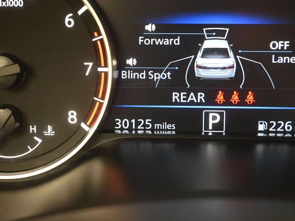 2025 Garnet Pearl Metallic Nissan Altima 2.5 SV FWD Sedan