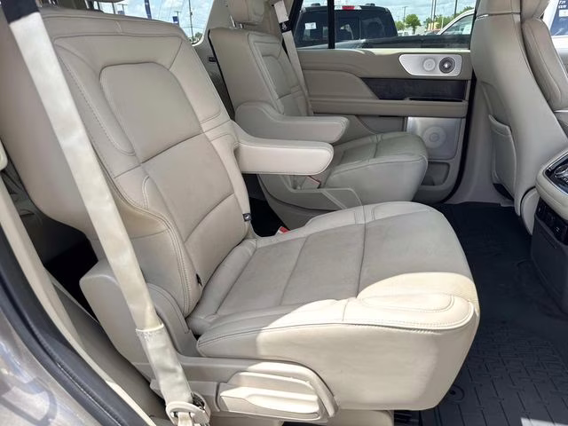 2019 Mocha Lincoln Navigator Reserve 4X4 SUV