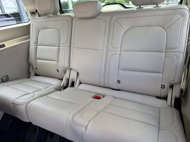 2019 Mocha Lincoln Navigator Reserve 4X4 SUV