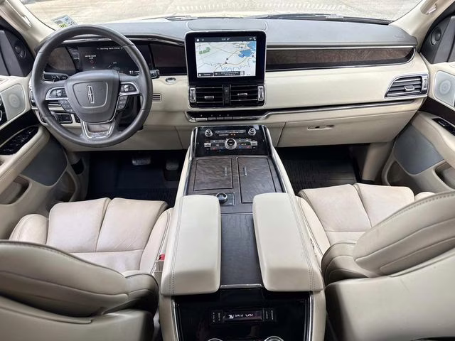 2019 Mocha Lincoln Navigator Reserve 4X4 SUV