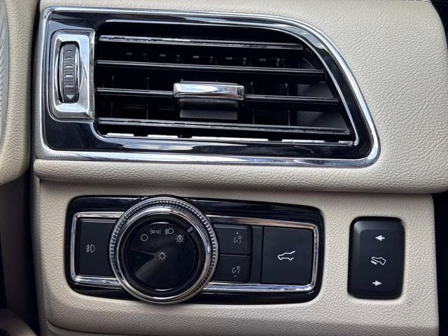 2019 Mocha Lincoln Navigator Reserve 4X4 SUV