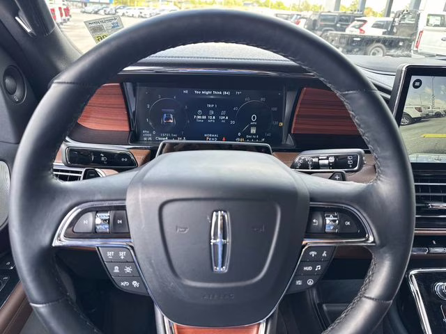 2024 White Metallic Lincoln Navigator L Reserve 4X4 SUV