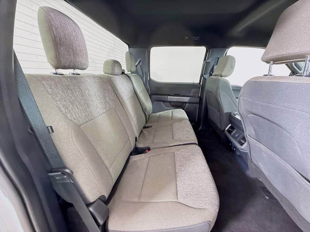 2024 Oxford White Ford F-150 XLT 4X4 Truck