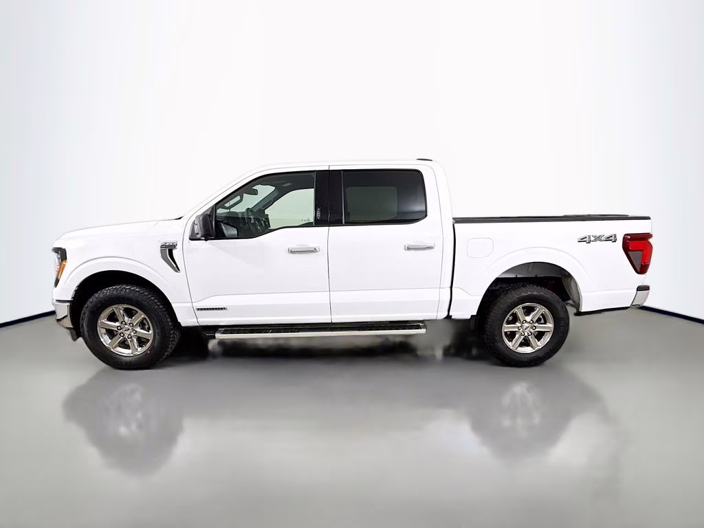 2024 Oxford White Ford F-150 XLT 4X4 Truck
