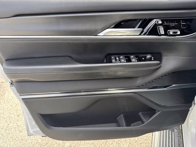 2024 Bright White Clearcoat Jeep Grand Wagoneer Series II Obsidian 4X4 SUV