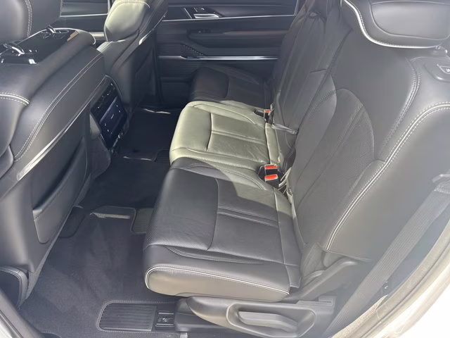 2024 Bright White Clearcoat Jeep Grand Wagoneer Series II Obsidian 4X4 SUV