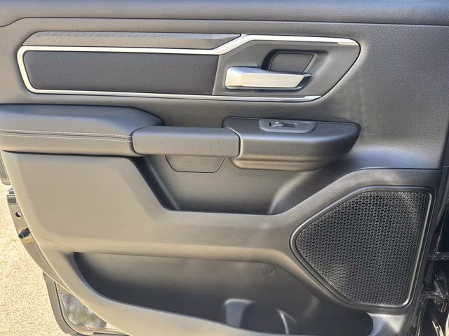 2026 Diamond Black Crystal Pearlcoat Ram 1500 Big Horn RWD Truck