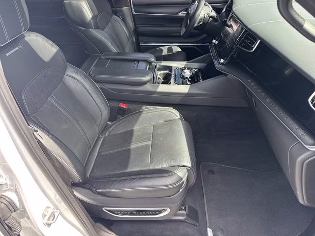 2024 Bright White Clearcoat Jeep Grand Wagoneer Series II Obsidian 4X4 SUV