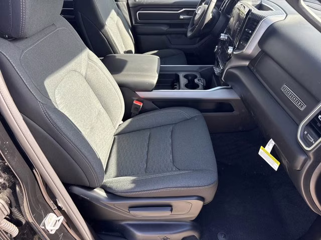 2026 Diamond Black Crystal Pearlcoat Ram 1500 Big Horn RWD Truck