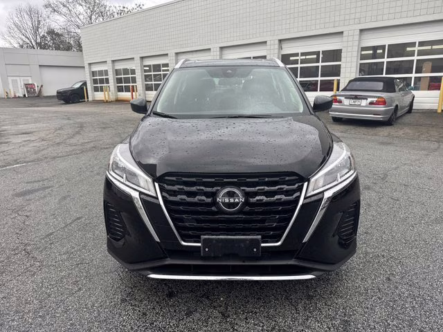 2024 Super Black Nissan Kicks SV FWD SUV