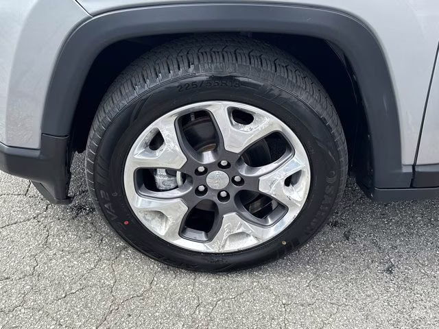 2019 Billet Silver Metallic Clearcoat Jeep Compass Limited FWD SUV