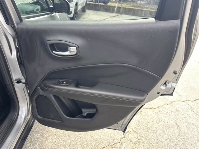 2019 Billet Silver Metallic Clearcoat Jeep Compass Limited FWD SUV