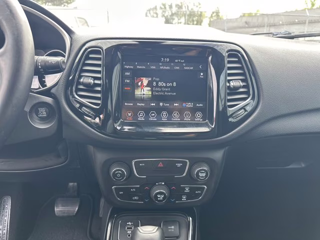 2019 Billet Silver Metallic Clearcoat Jeep Compass Limited FWD SUV