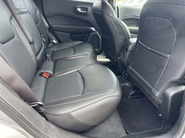 2019 Billet Silver Metallic Clearcoat Jeep Compass Limited FWD SUV