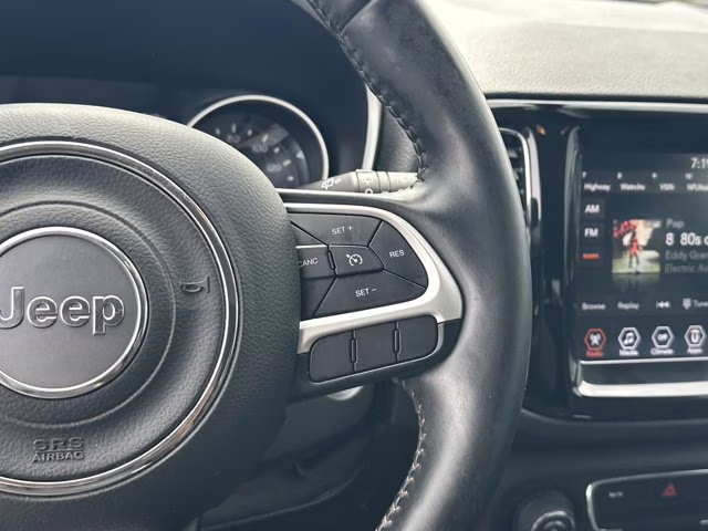 2019 Billet Silver Metallic Clearcoat Jeep Compass Limited FWD SUV