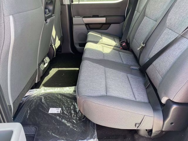 2026 Oxford White Ford Super Duty F-250 SRW XL 4X4 Truck