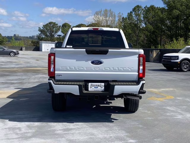 2026 Oxford White Ford Super Duty F-250 SRW XL 4X4 Truck