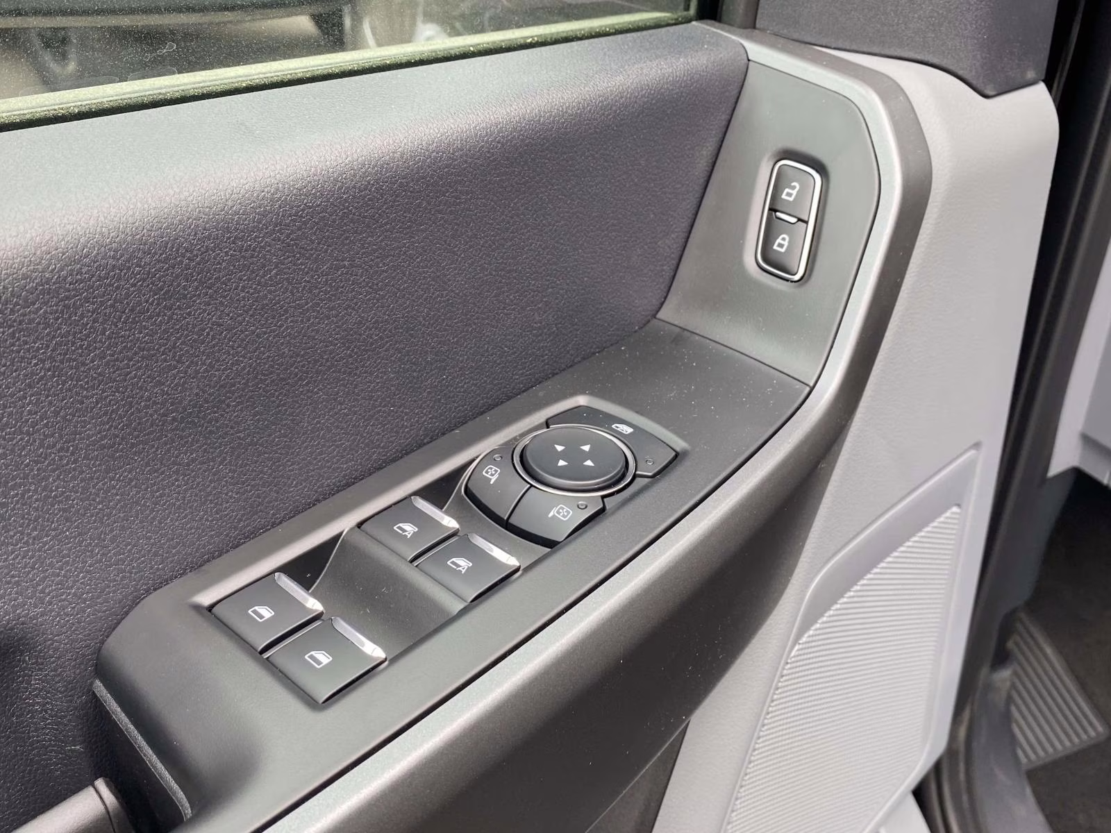 2026 Black Ford Super Duty F-250 SRW XL 4X4 Truck