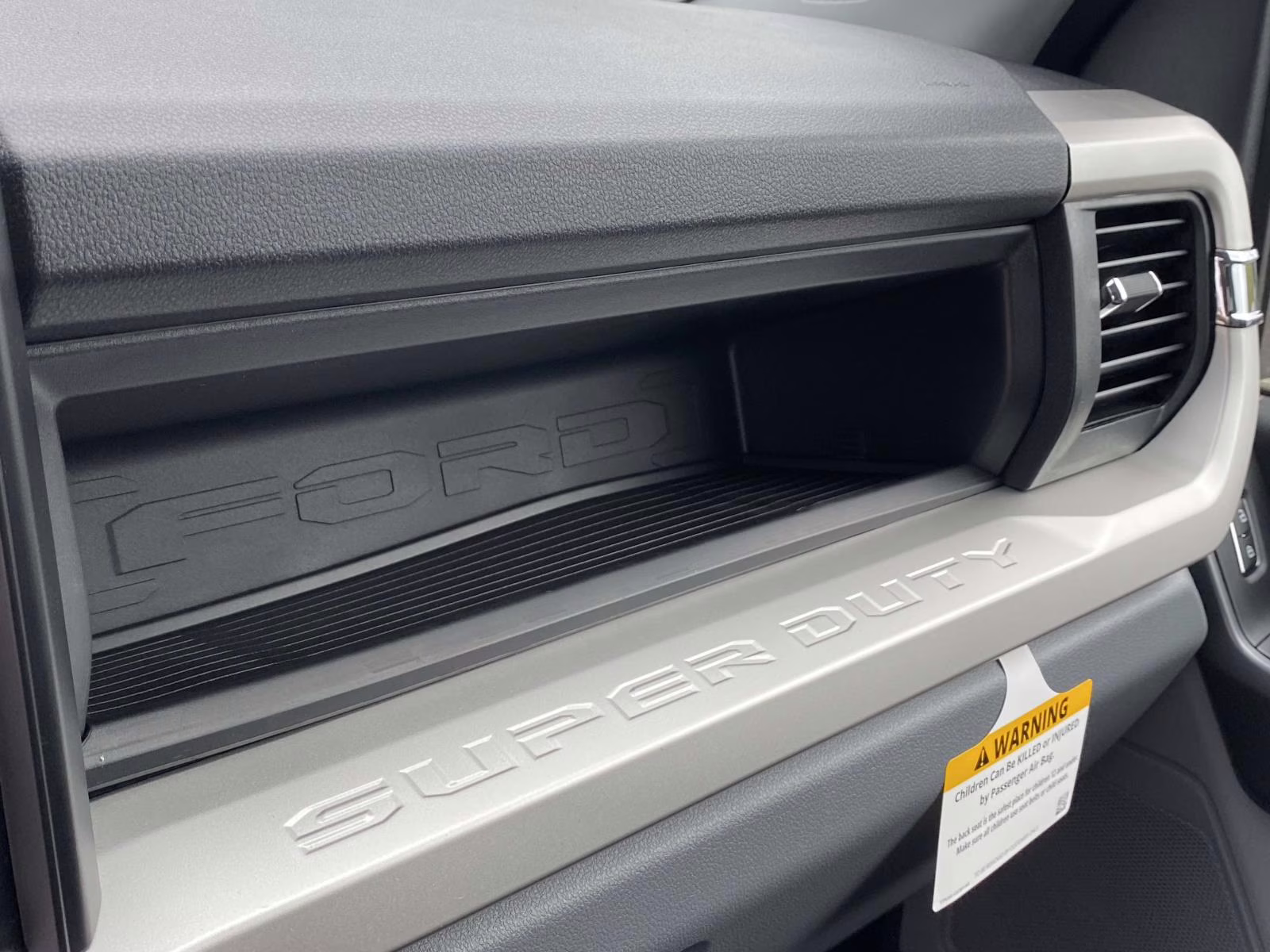 2026 Black Ford Super Duty F-250 SRW XL 4X4 Truck