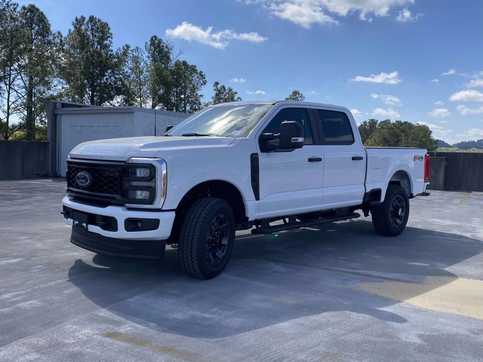 2026 Oxford White Ford Super Duty F-250 SRW XL 4X4 Truck