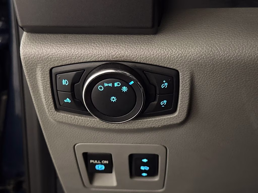 2015 Blue Jeans Metallic Ford F-150 XLT RWD Truck