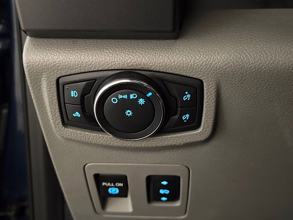 2015 Blue Jeans Metallic Ford F-150 XLT RWD Truck
