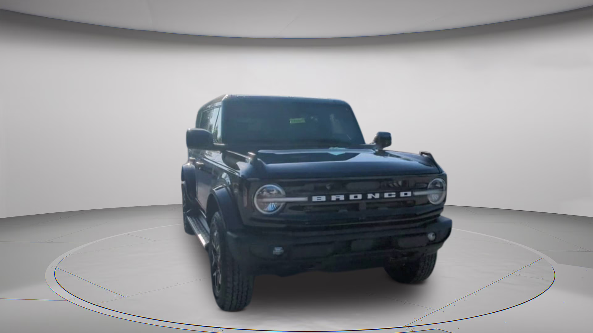 2026 Shadow Black Ford Bronco Outer Banks 4X4 Convertible