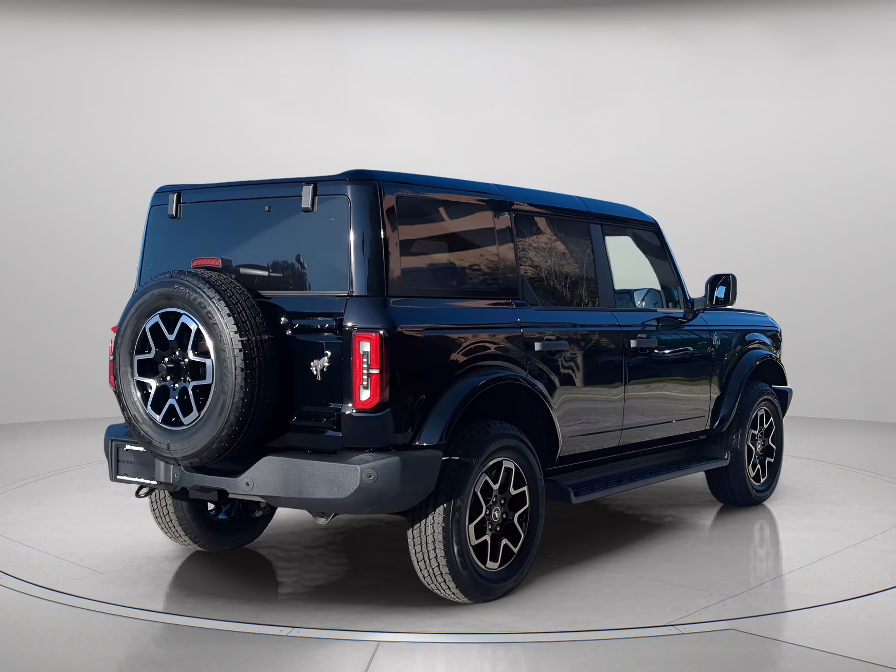 2026 Shadow Black Ford Bronco Outer Banks 4X4 Convertible