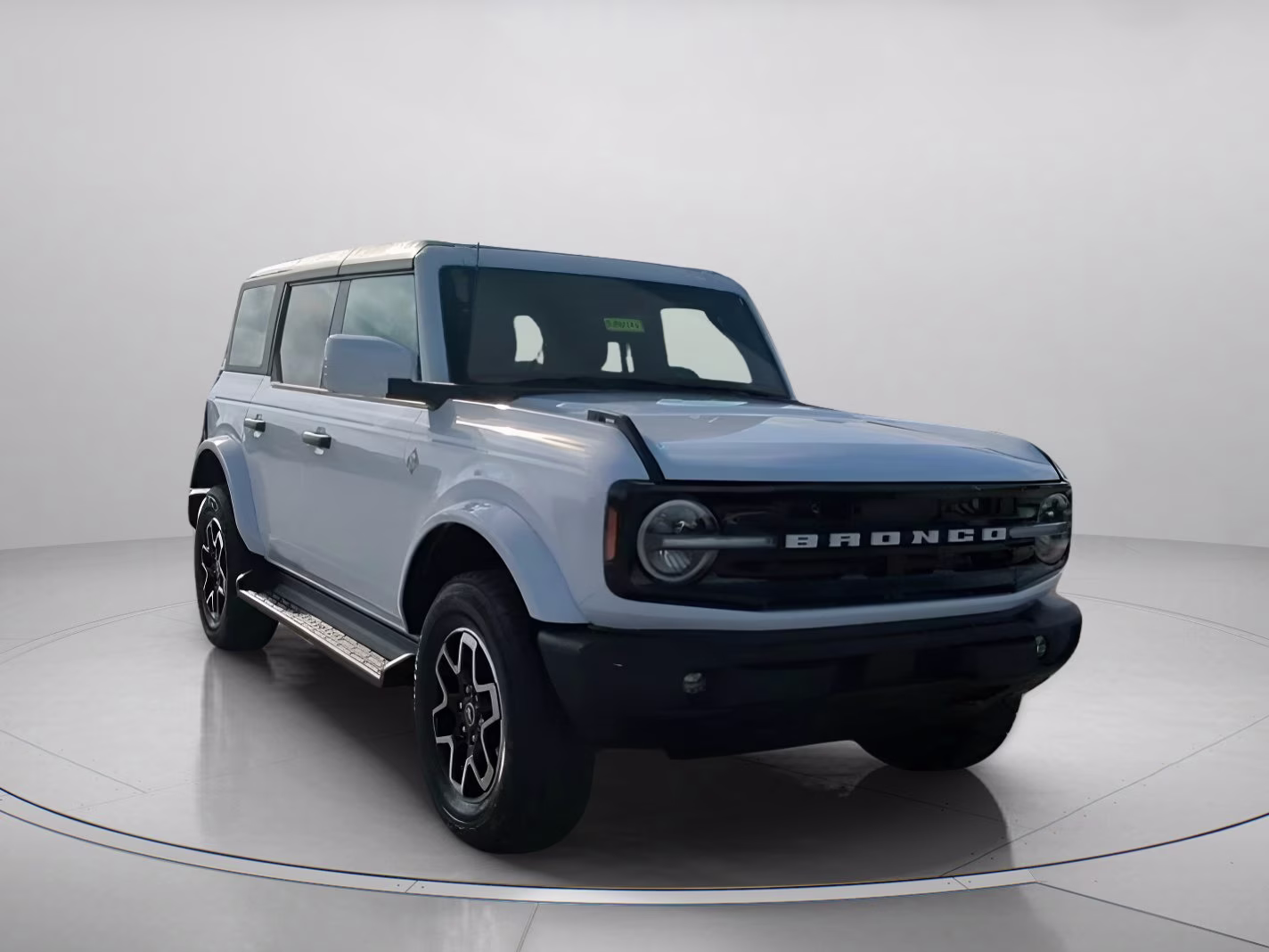 2026 Oxford White Ford Bronco Outer Banks 4X4 Convertible