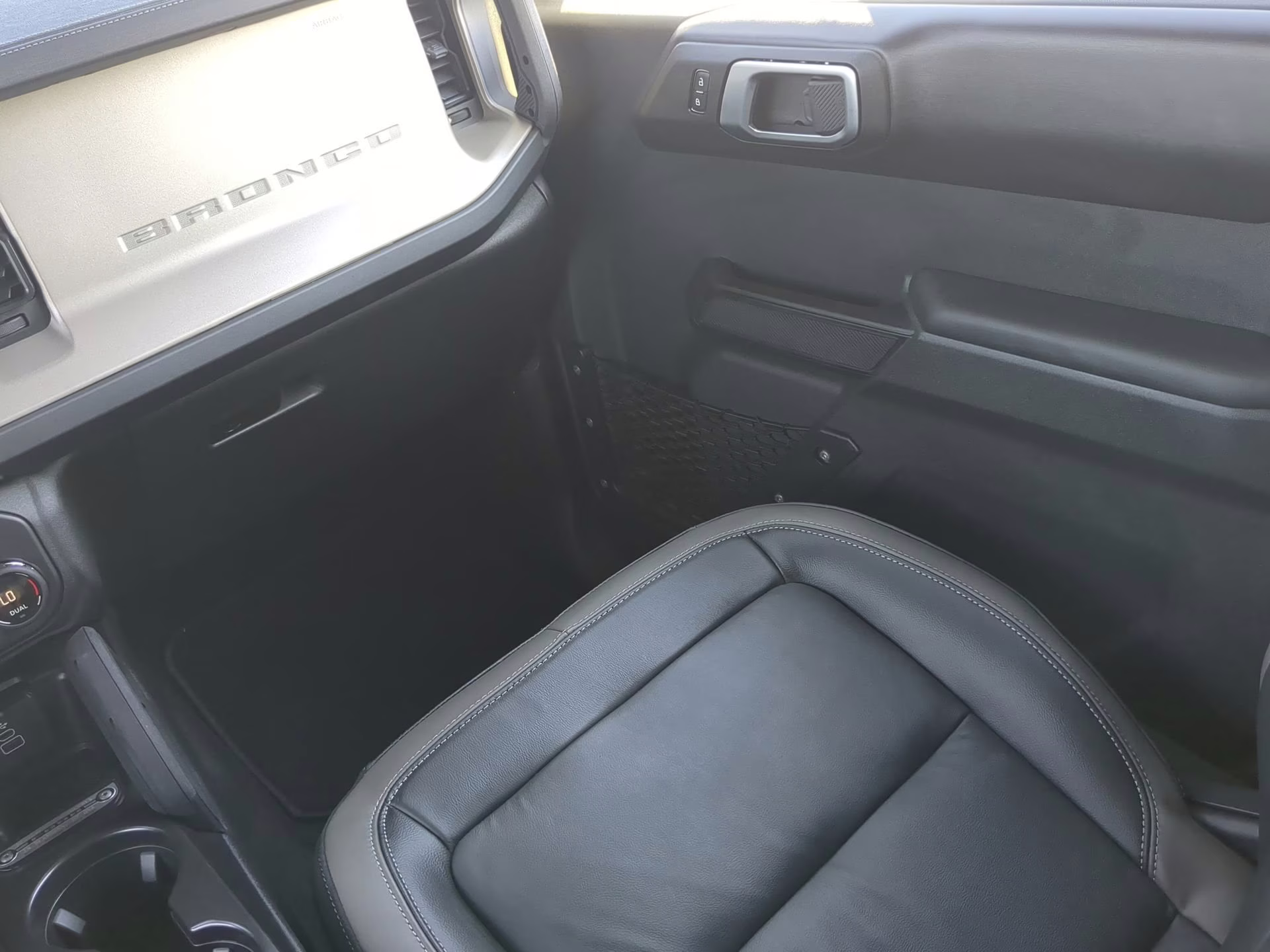 2026 Avalanche Gray Ford Bronco Outer Banks 4X4 Convertible
