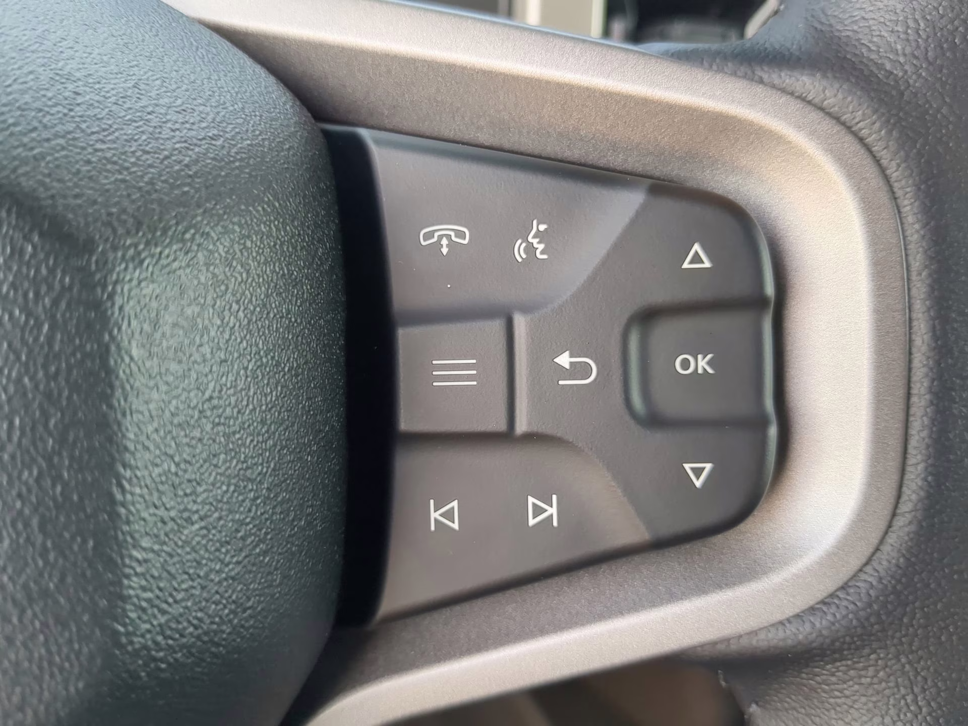 2026 Avalanche Gray Ford Bronco Outer Banks 4X4 Convertible