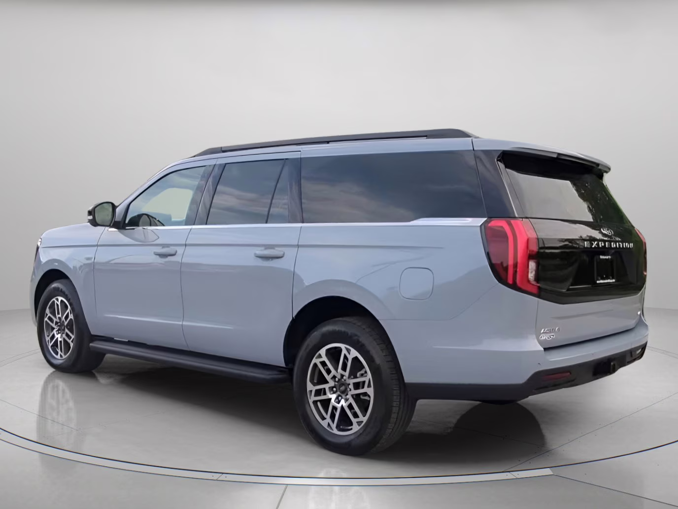 2026 Glacier Gray Metallic Tri-Coat Ford Expedition Max Active RWD SUV
