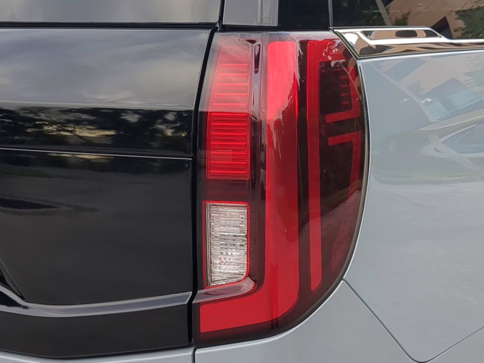 2026 Glacier Gray Metallic Tri-Coat Ford Expedition Max Active RWD SUV