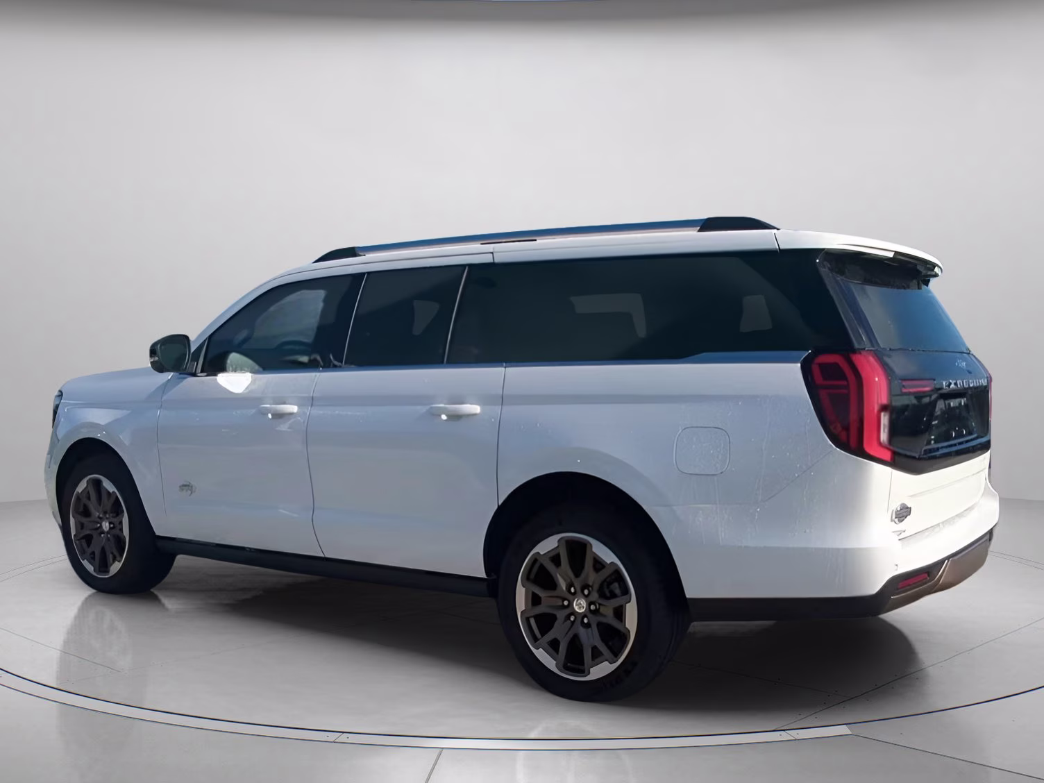 2026 Star White Metallic Tri-Coat Ford Expedition Max King Ranch 4X4 SUV