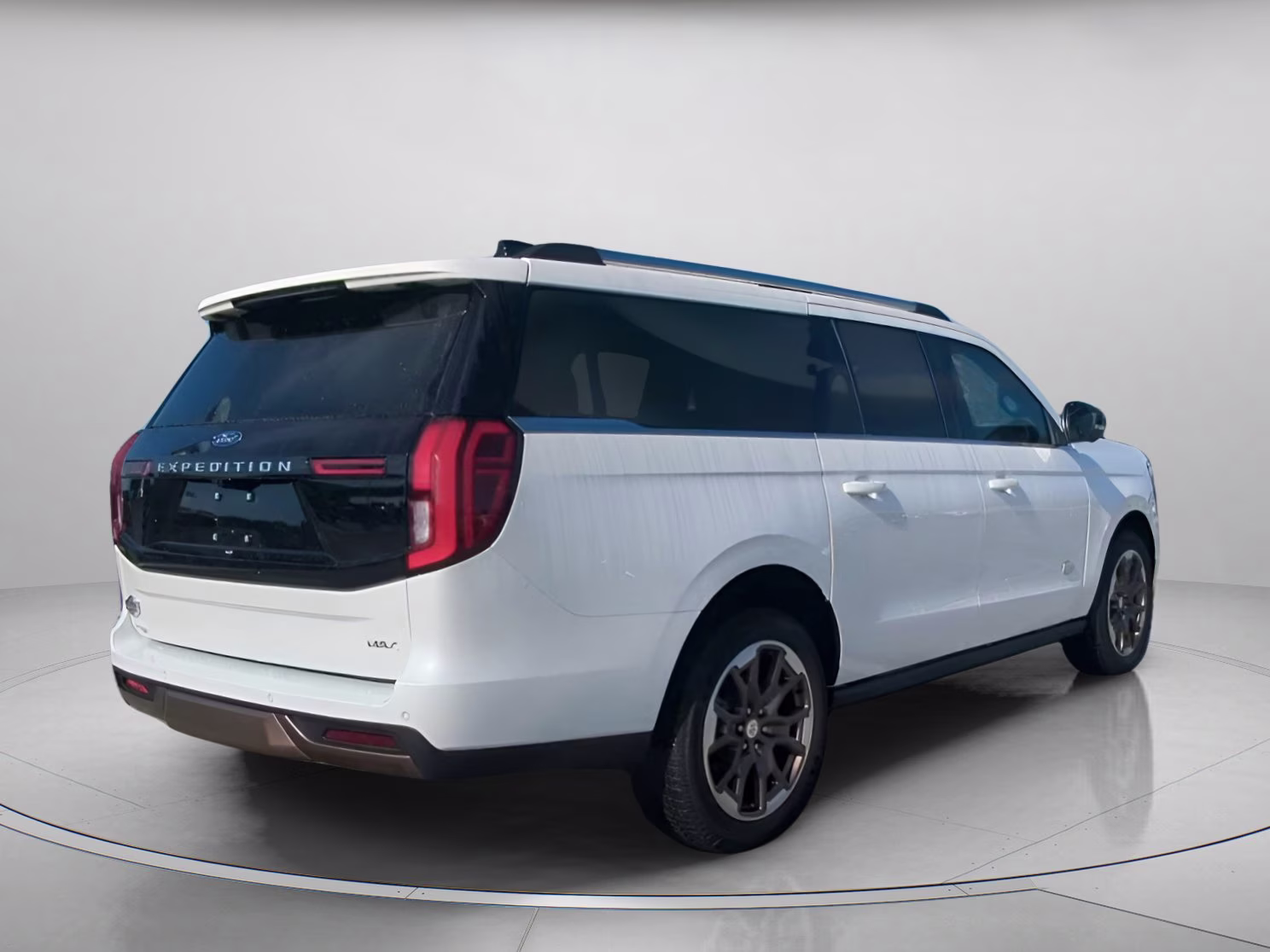 2026 Star White Metallic Tri-Coat Ford Expedition Max King Ranch 4X4 SUV