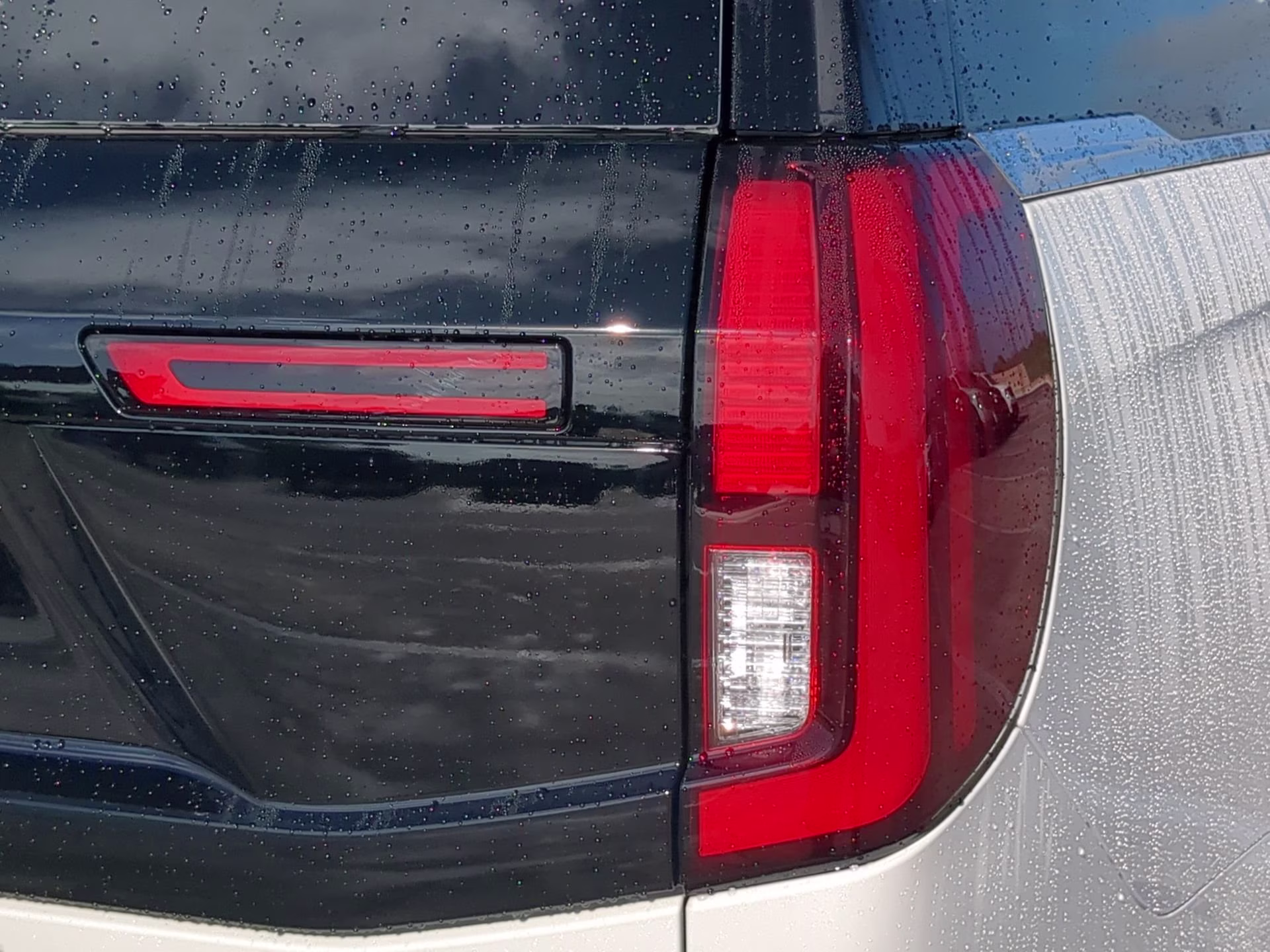 2026 Star White Metallic Tri-Coat Ford Expedition Max King Ranch 4X4 SUV